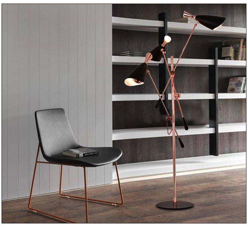 Lampadaire LED Rose Doré avec Bras Articulés | Marco Lucetti