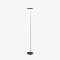 Lampadaire LED Tall de style moderne | Marco Lucetti