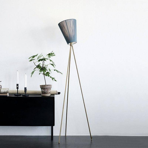 Lampadaire LED Tripode Creative StyleBuilderFactory | Marco Lucetti