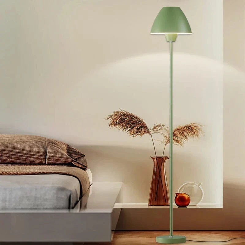 Lampadaire moderne en fer forgé sur pied avancé - Élégance contemporaine | Marco Lucetti