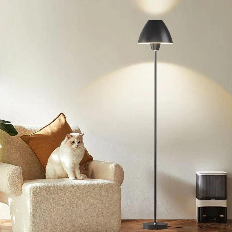 Lampadaire moderne en fer forgé sur pied avancé - Élégance contemporaine | Marco Lucetti