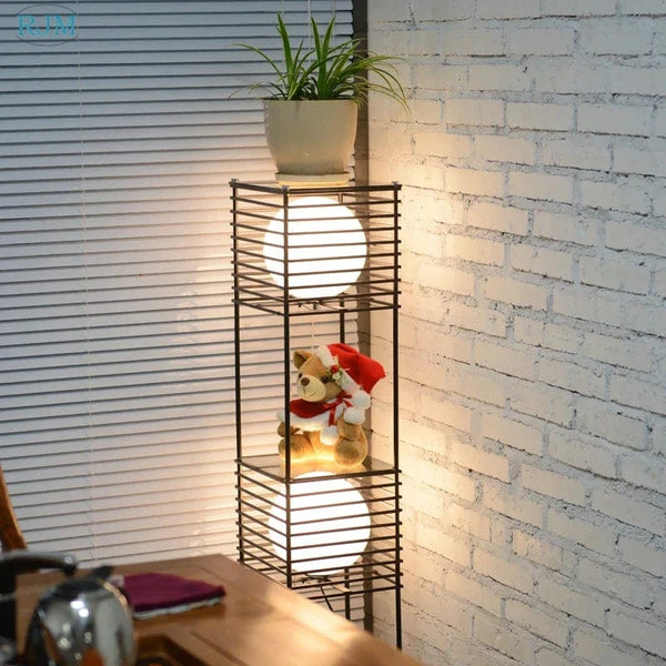 Lampadaire Moderne Nordique Épuré et Innovant | Marco Lucetti