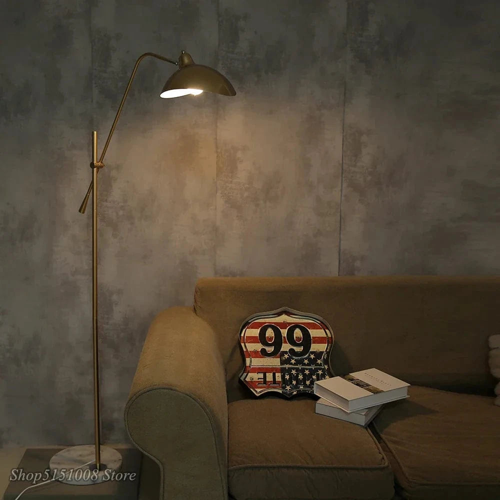 Lampadaire nordique Élégant en Or | Marco Lucetti