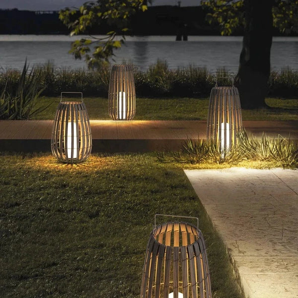 Lampadaire solaire design pour jardin extérieur et cour villas, étanche IP65 | Marco Lucetti