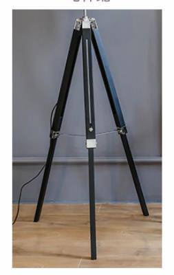 Lampadaire trépied ajustable American Chic | Marco Lucetti 3 / J