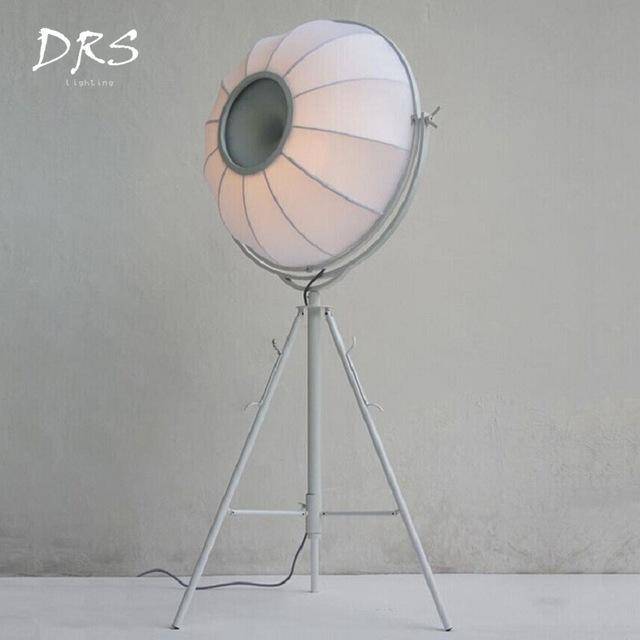 Lampadaire tripod Fortuny Studio | Marco Lucetti Blanc