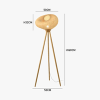 Lampadaire Vintage en bois et trépied | Marco Lucetti