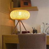 Lampadaire Vintage en bois et trépied | Marco Lucetti