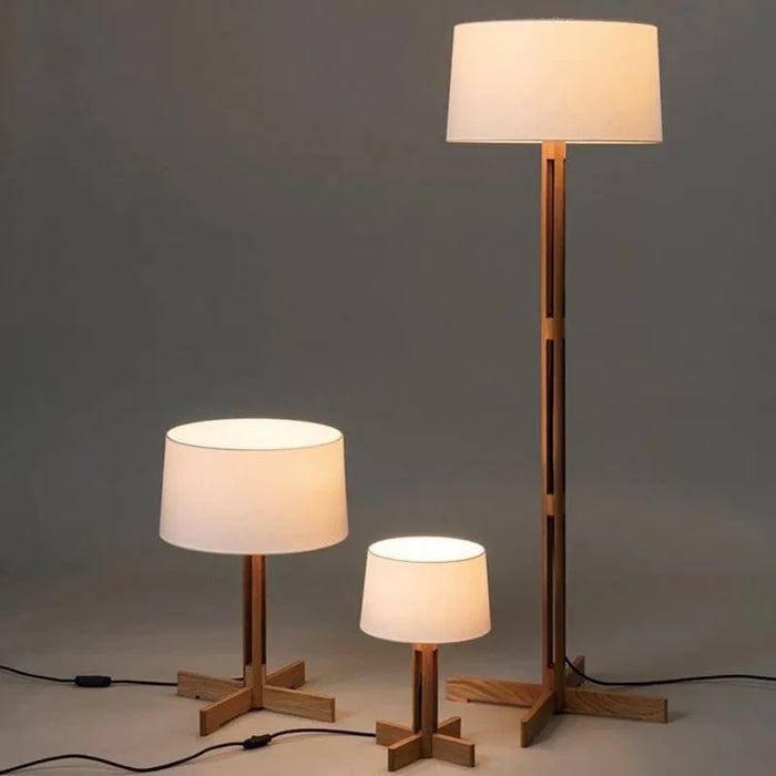 Lampadaire Vintage Wabi Sabi en Bois Massif pour Décor de Salon – Idéal pour le Coin Canapé ou l'Étude | Marco Lucetti