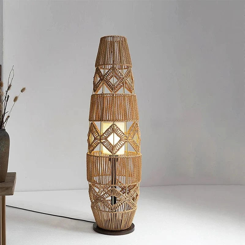 Lampadaires chinois rétro en rotin tissé, faits main pour chambre et salon | Marco Lucetti