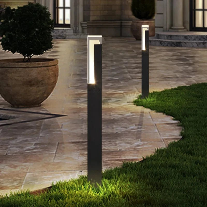 Lampe à gazon moderne en aluminium - Eclairage extérieur de jardin | Marco Lucetti