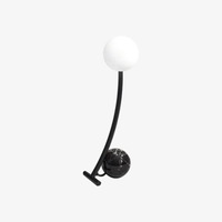 Lampe à poser LED en marbre et métal courbé "Lumina"