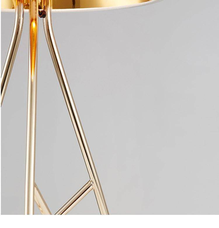 Lampe à poser design Novelty Chrome | Marco Lucetti