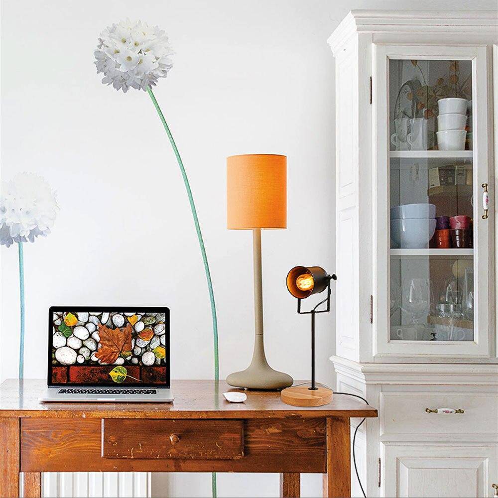 Lampe à poser design rétro avec abat-jour métallique LED | Marco Lucetti