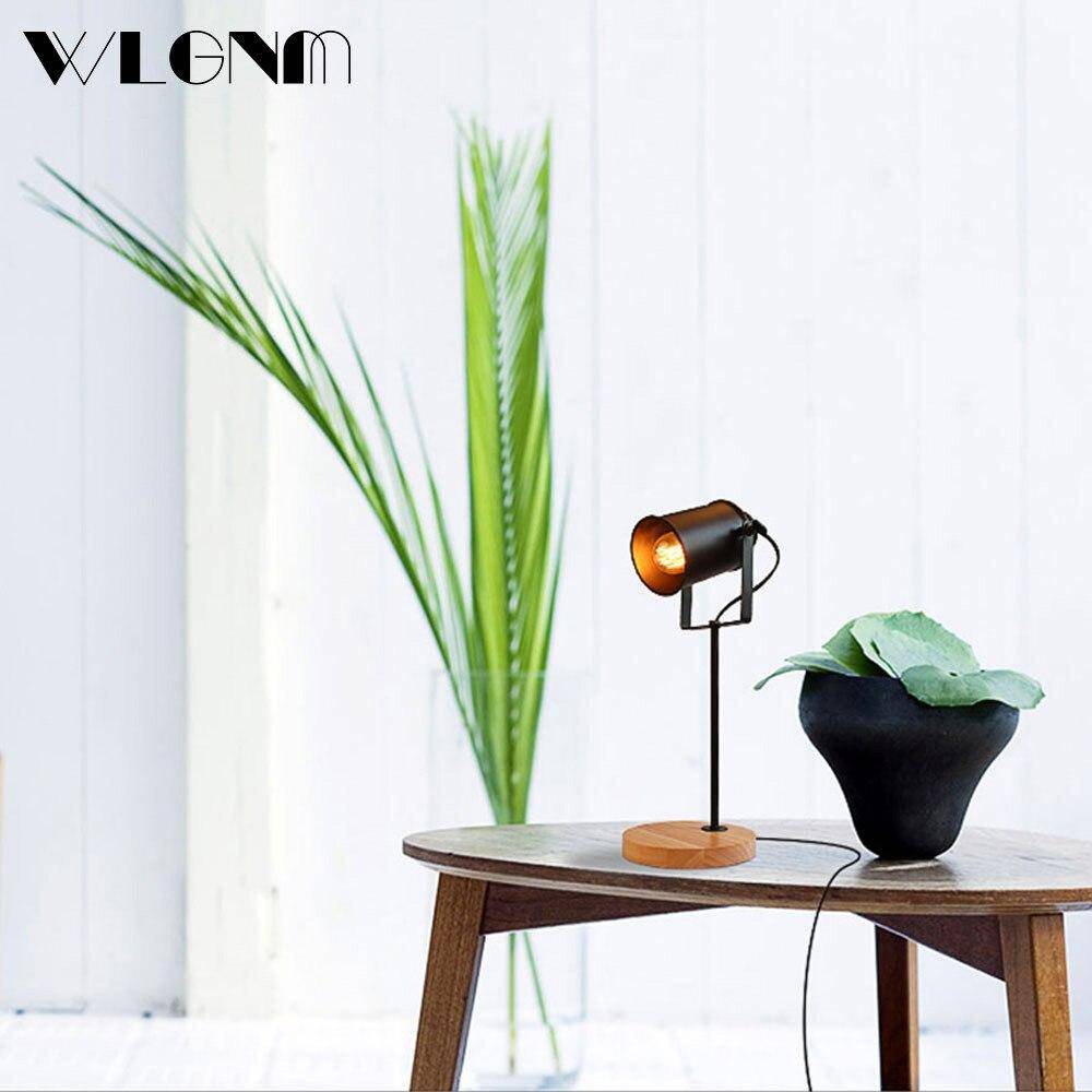 Lampe à poser design rétro avec abat-jour métallique LED | Marco Lucetti