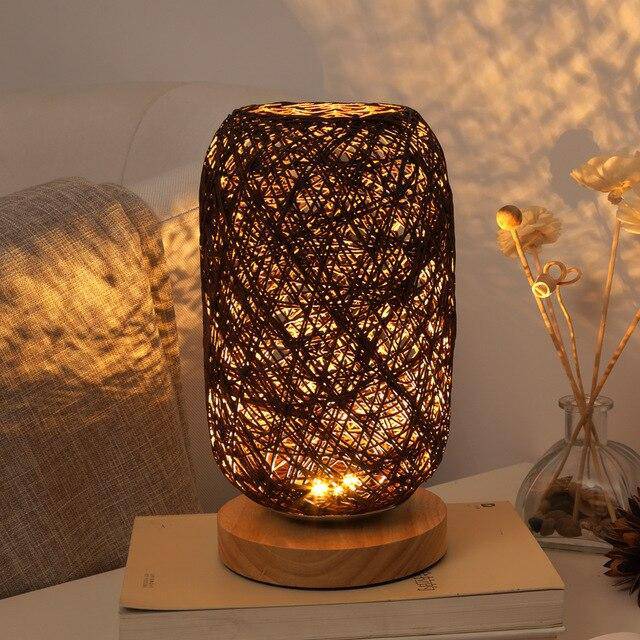 Lampe à poser LED en rotin avec socle bois & abat-jour rond | Marco Lucetti Marron