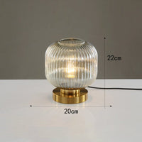 Lampe à poser Quinn en verre coloré et base dorée | Marco Lucetti G