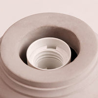 Lampe à poser stylée en ciment gris Lino | Marco Lucetti