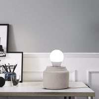 Lampe à poser stylée en ciment gris Lino | Marco Lucetti