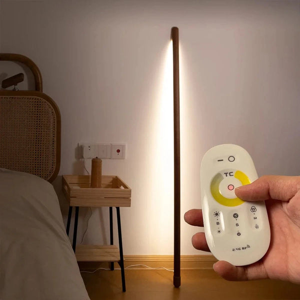 Lampe d'ambiance LED pour chambre et salon - Nordique noir en noyer et frêne européen | Marco Lucetti