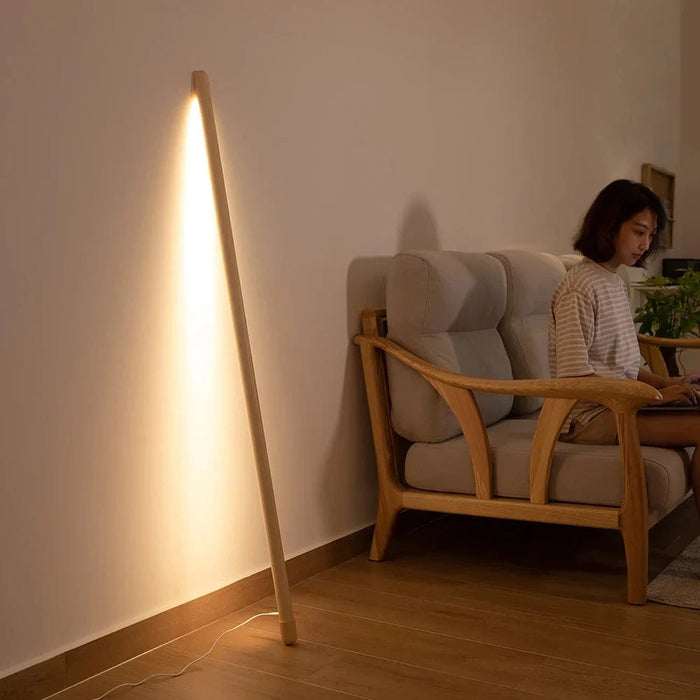 Lampe d'ambiance LED pour chambre et salon - Nordique noir en noyer et frêne européen | Marco Lucetti
