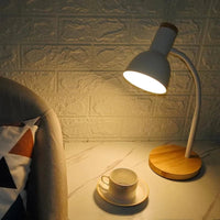 Lampe de bureau ajustable pour la lecture. | Marco Lucetti