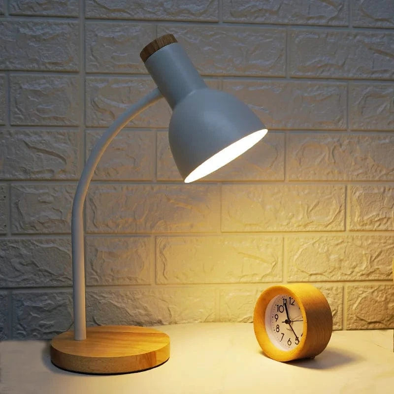Lampe de bureau ajustable pour la lecture. | Marco Lucetti