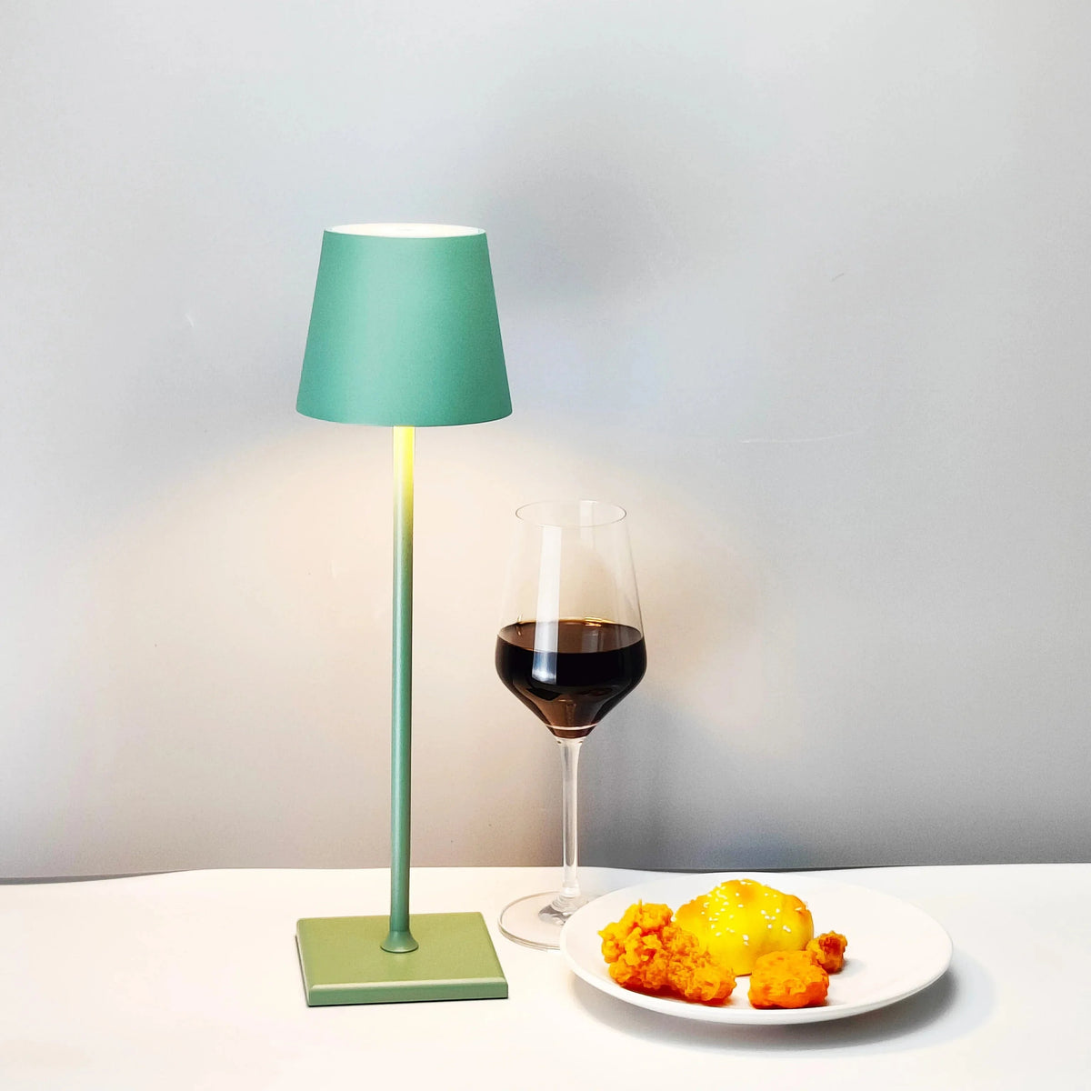 Lampe de bureau LED en alliage d'aluminium - Rechargeable via USB | Marco Lucetti Vert