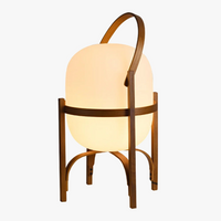 Lampe de bureau LED nordique en bois nordique
