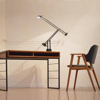 Lampe de bureau LED noire, style industriel. | Marco Lucetti