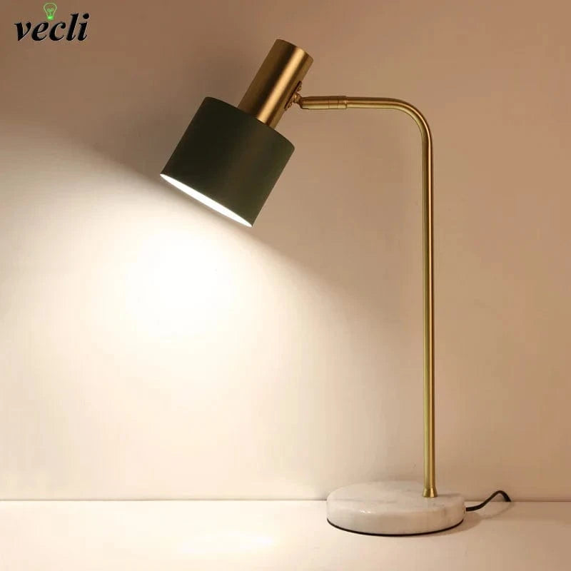 Lampe de bureau LED nordique réglable pour lecture et décoration - Éclairage design | Marco Lucetti