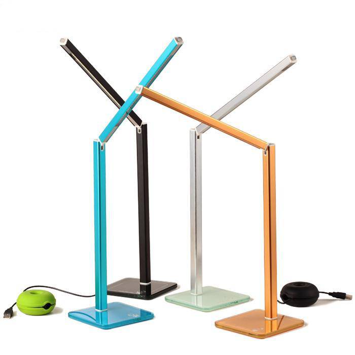 Lampe de bureau LED USB colorée | Marco Lucetti