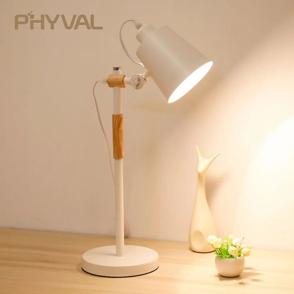 Lampe de bureau nordique en bois et métal | Marco Lucetti