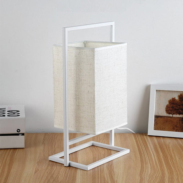 Lampe de bureau rétro blanche en tissu et métal Miot | Marco Lucetti B