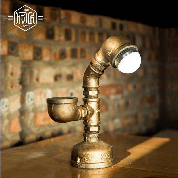 Lampe de bureau retro en forme de tuyaux | Marco Lucetti Pure