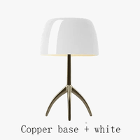 Lampe de bureau trépied postmoderne par un styliste italien renommé | Marco Lucetti