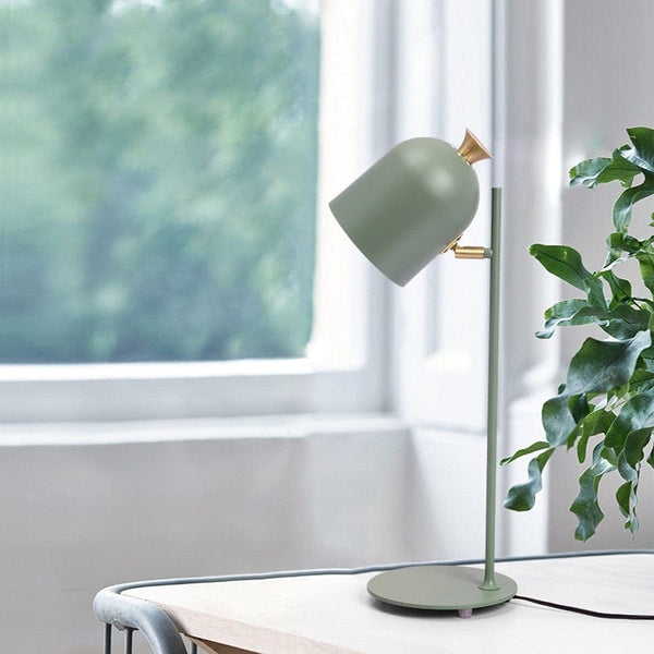 Lampe de bureau Verne en métal coloré | Marco Lucetti