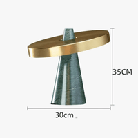 Lampe de bureau vintage en marbre européen au design créatif. | Marco Lucetti