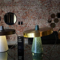 Lampe de bureau vintage en marbre européen au design créatif. | Marco Lucetti