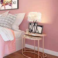 Lampe de chevet à plumes sur trois pieds LED Room | Marco Lucetti