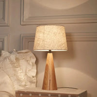 Lampe de chevet européen en bois massif - Élégance nordique | Marco Lucetti