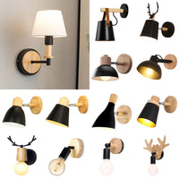 Applique murale nordique en bois avec abat-jour métal