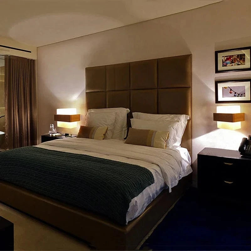 Lampe de chevet LED japonaise en bois massif design | Marco Lucetti