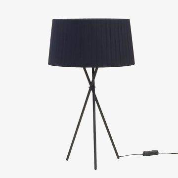 Lampe de chevet Nordic avec pieds croisés et abat-jour en tissu noir | Marco Lucetti