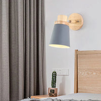 Lampe de chevet nordique en bois moderne avec applique murale  dirigée pour chambre et salon. | Marco Lucetti