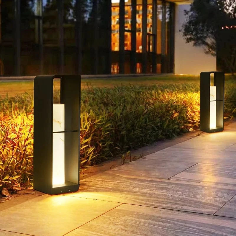 Lampe de jardin solaire LED modernes pour extérieur.design Villa Court. | Marco Lucetti