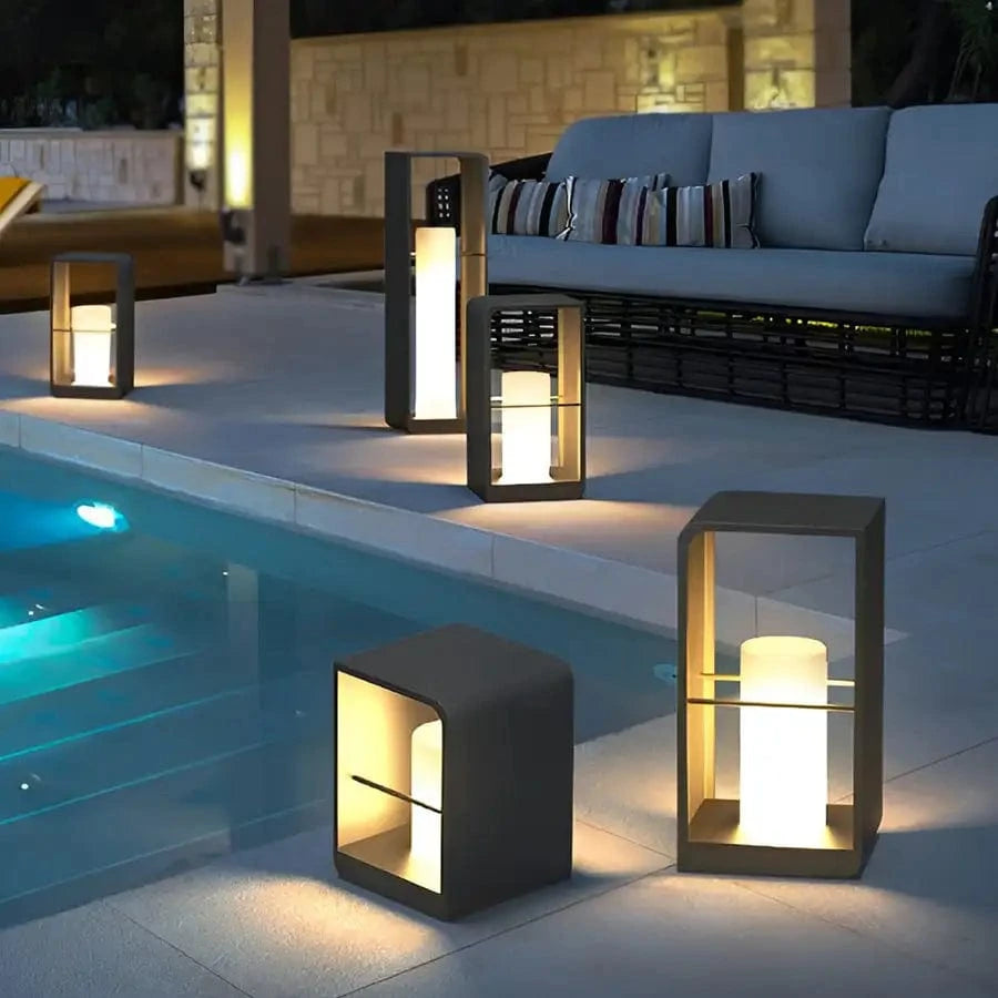 Lampe de jardin solaire LED modernes pour extérieur.design Villa Court. | Marco Lucetti