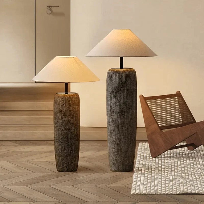 Lampe de sol japonaise en poterie antique | Marco Lucetti
