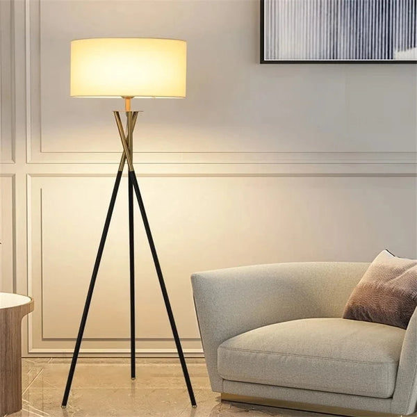 Lampe de sol luxe minimaliste | Marco Lucetti