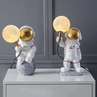 Lampe de table Astronaute Lune Veilleuse | Marco Lucetti